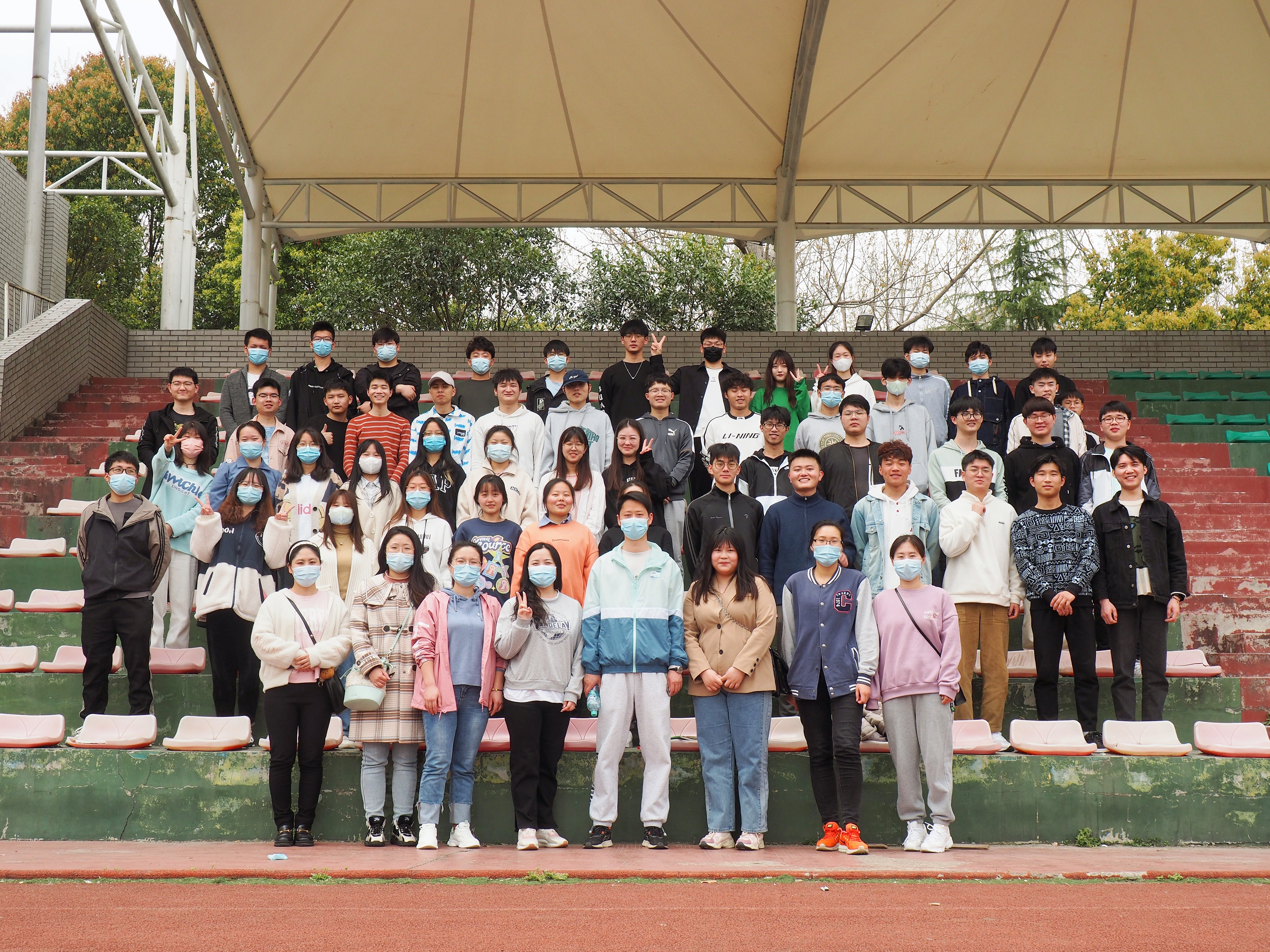 机械工程学院成功举办“趣味跳绳”活动