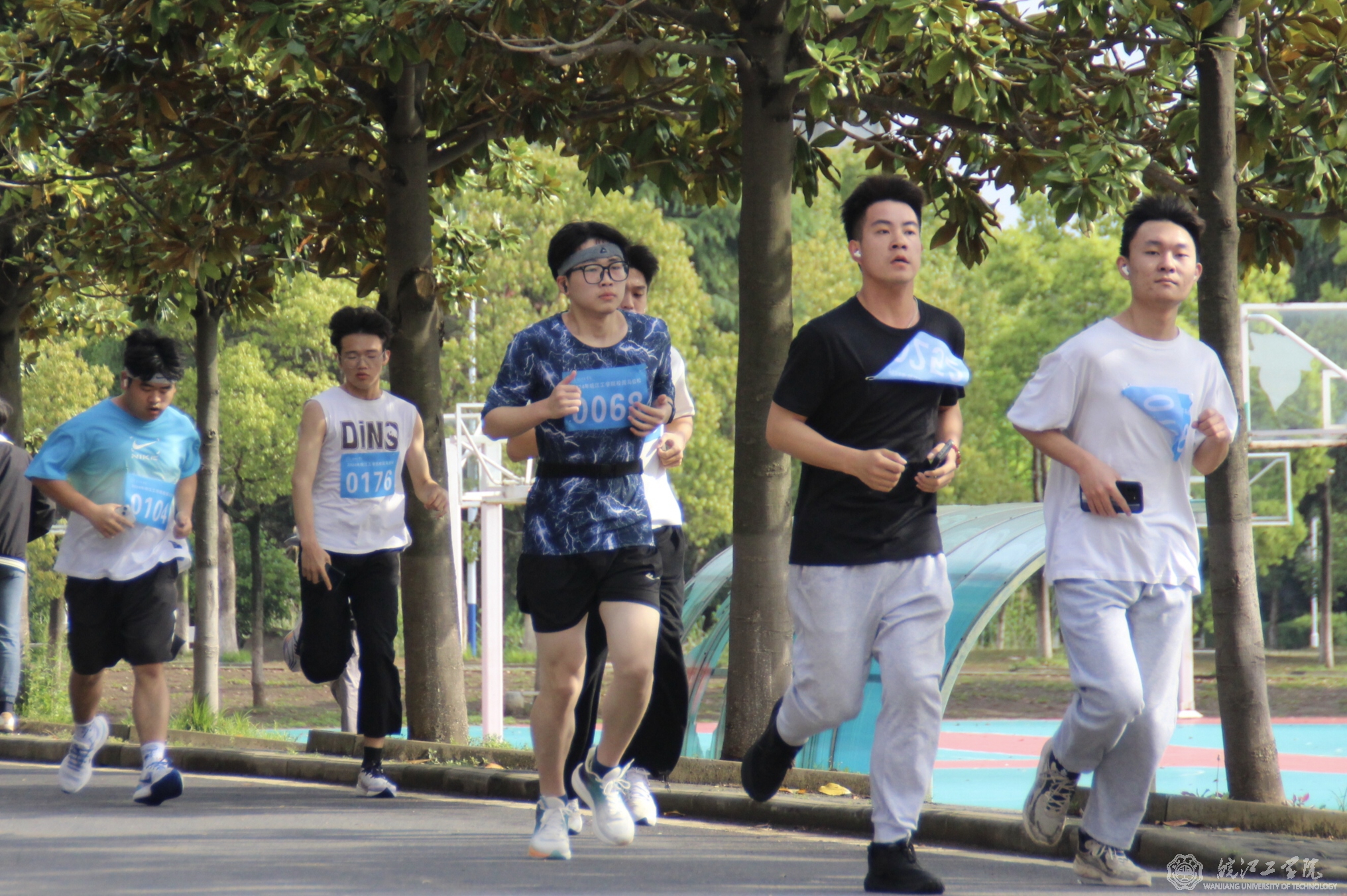 18新利怎样成功举办第三届校园马拉松比赛