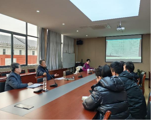 电信工程学院召开专家意见反馈及21培养方案大纲核对部署会