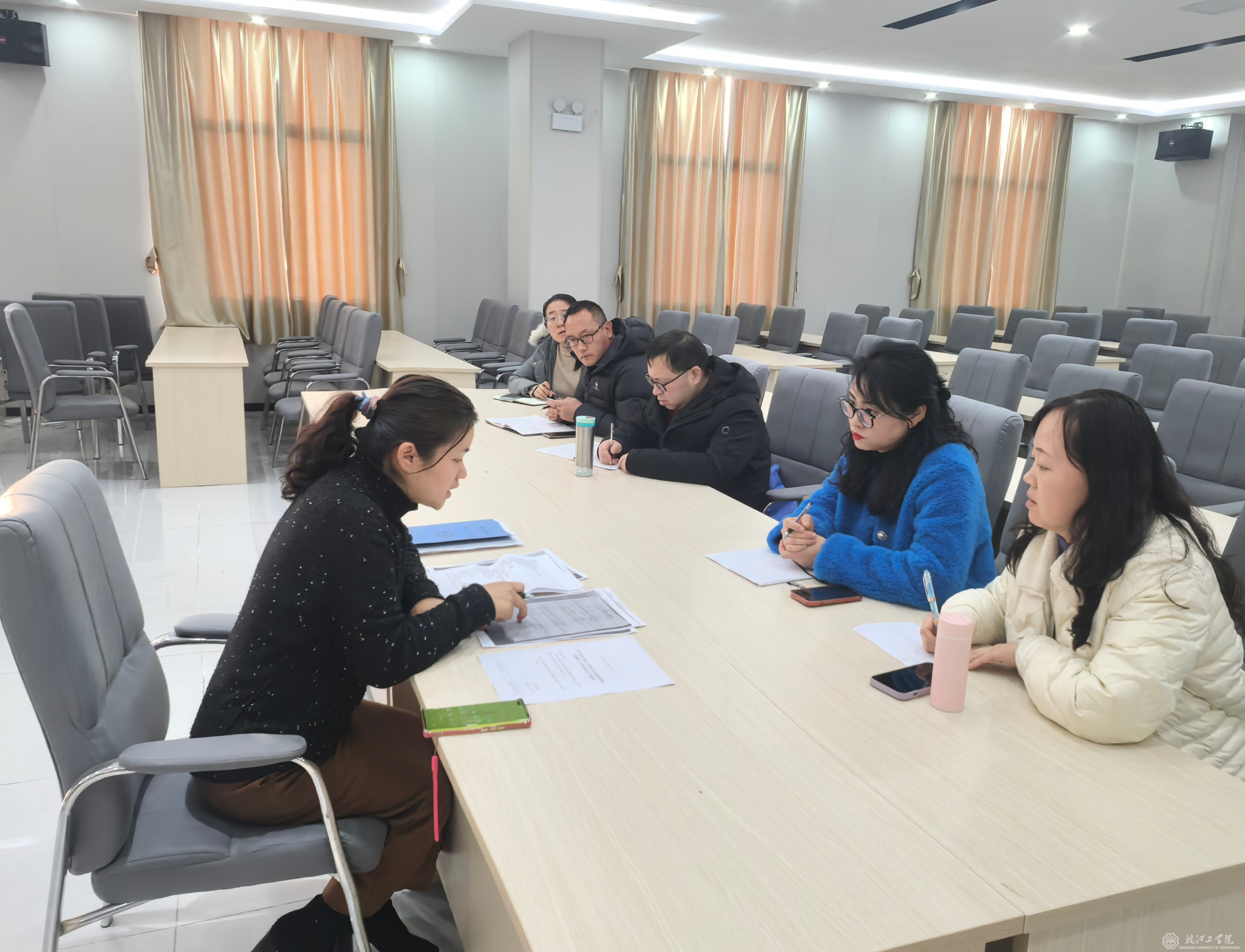 通识教育学院召开教研室主任工作会议